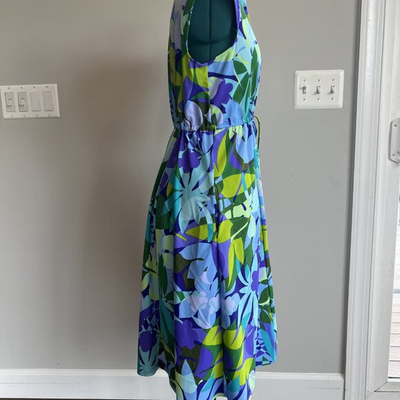 Jude Connally Tess midi dress in Kaleidoscope Iris Floral (Medium) - Picture 8 of 9